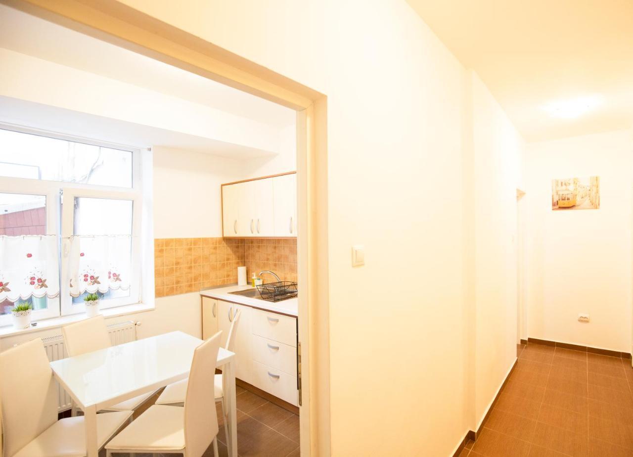 Sunny Old Town Apartment Brasov Exterior photo